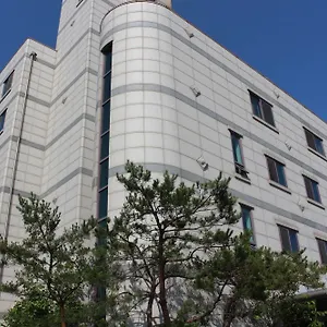 파크우드 에어포트 3*, 인천 대한민국